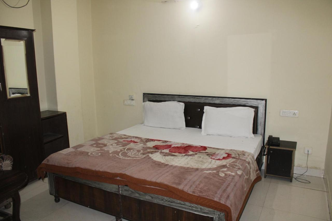 Diamond Palace Chandigarh Ngoại thất bức ảnh